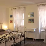 Casa de hóspedes Demivie