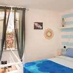 Demivie Casa de hóspedes 3*
