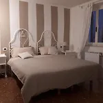 Demivie Casa de hóspedes 3*