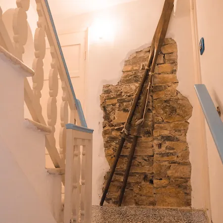 Demivie 招待所 3*