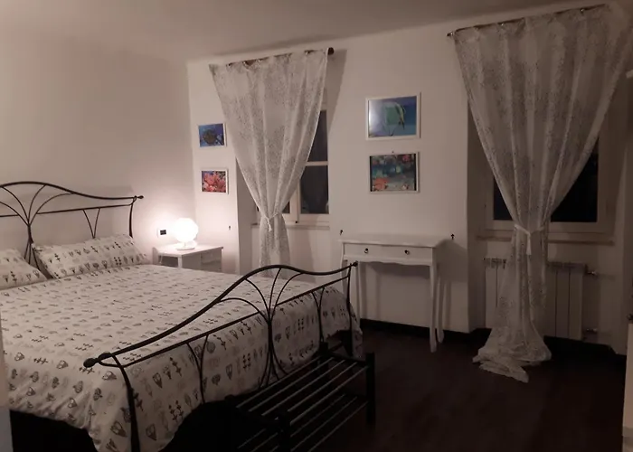 Demivie Πανσιόν Lerici